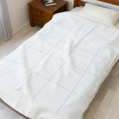 Cozy Velveteen Plush Blanket for Comfort and Relaxation